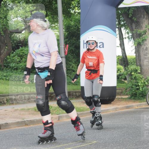 29.06.2025 - hella hamburg halbmarathon KatJ http://msf.ph/oto/8232882 29.06.2025 09:42:35 Zwischen KM18-KM19  meine-sportfotos.de