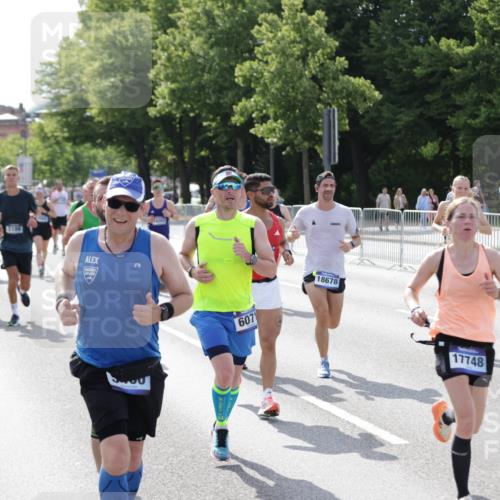 29.06.2025 - hella hamburg halbmarathon Jannik Wohlers http://msf.ph/oto/8232893 29.06.2025 09:53:07 Lombardsbrücke 1466, 1558, 1750, 2365, 2402, 2623, 3004, 3146, 3186, 3414, 4091, 4310, 5022, 5460, 5692, 6071, 6282, 6375, 6460, 6903, 7322, 7448, 9126, 9200, 9303, 9626, 9723, 9794, 9965, 10789, 11283, 11858, 12271, 13009, 13303, 13450, 13690, 14034, 14200, 14262, 14275, 14464, 15519, 15629, 16084, 16105, 16286, 16333, 16617, 16685, 16725, 17384, 17718, 17729, 17748, 17960, 18066, 18638, 18678, 18922 meine-sportfotos.de