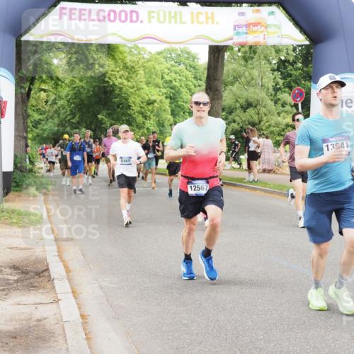 29.06.2025 - hella hamburg halbmarathon MichiJ http://msf.ph/oto/8232976 29.06.2025 10:49:44 Zwischen KM18-KM19 1114, 4859, 6311, 8469, 9899, 10194, 11402, 12567, 13739, 13841, 15093, 16540, 18028, 18359, 18739, 18796 meine-sportfotos.de