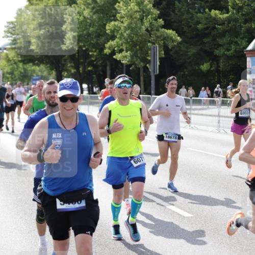 29.06.2025 - hella hamburg halbmarathon Jannik Wohlers http://msf.ph/oto/8232985 29.06.2025 09:53:07 Lombardsbrücke 1466, 1558, 1750, 2365, 2402, 2623, 3004, 3146, 3186, 3414, 4091, 4310, 5022, 5460, 5692, 6071, 6282, 6375, 6460, 6903, 7322, 7448, 9126, 9200, 9303, 9626, 9723, 9794, 9965, 10789, 11283, 11858, 12271, 13009, 13303, 13450, 13690, 14034, 14200, 14262, 14275, 14464, 15519, 15629, 16084, 16105, 16286, 16333, 16617, 16685, 16725, 17384, 17718, 17729, 17748, 17960, 18066, 18638, 18678, 18922 meine-sportfotos.de
