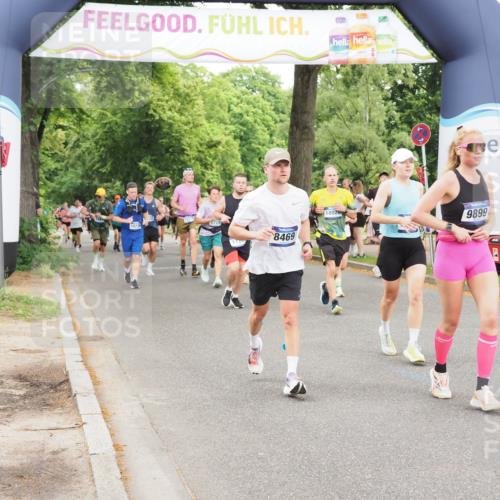 29.06.2025 - hella hamburg halbmarathon MichiJ http://msf.ph/oto/8233090 29.06.2025 10:49:45 Zwischen KM18-KM19 1126, 1724, 6311, 8469, 9899, 10194, 11402, 12567, 13739, 13841, 15093, 16540, 18028, 18359, 18739, 18796 meine-sportfotos.de
