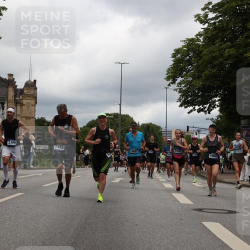 29.06.2025 - hella hamburg halbmarathon Yannick Fuchs http://msf.ph/oto/8233173 29.06.2025 10:46:58 20KM 1098, 1257, 1258, 1482, 1657, 1683, 2111, 2208, 2346, 2910, 3334, 3399, 3952, 3999, 4419, 4587, 4726, 5169, 5194, 5607, 5907, 6198, 6897, 7232, 7383, 8273, 8361, 8587, 8651, 8955, 9065, 9163, 10529, 10724, 10811, 11217, 11588, 11589, 11604, 11689, 12155, 12482, 12910, 14198, 14286, 14805, 15430, 15681, 15980, 16467, 16929, 17198, 17710, 18249, 18331, 18901, 19208, 19244 meine-sportfotos.de