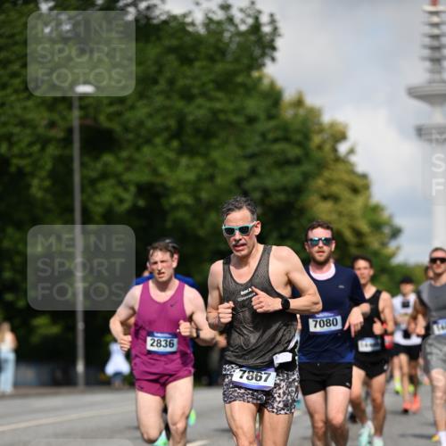 29.06.2025 - hella hamburg halbmarathon Dr. Thomas Lammeyer http://msf.ph/oto/8233242 29.06.2025 09:50:30 Kennedybrücke 1002, 1053, 1396, 1407, 1411, 1910, 1959, 2228, 2563, 2836, 2851, 3790, 3935, 4246, 4740, 5193, 6032, 6305, 6473, 7080, 7622, 7831, 7867, 7972, 9376, 9508, 10771, 11055, 11370 meine-sportfotos.de
