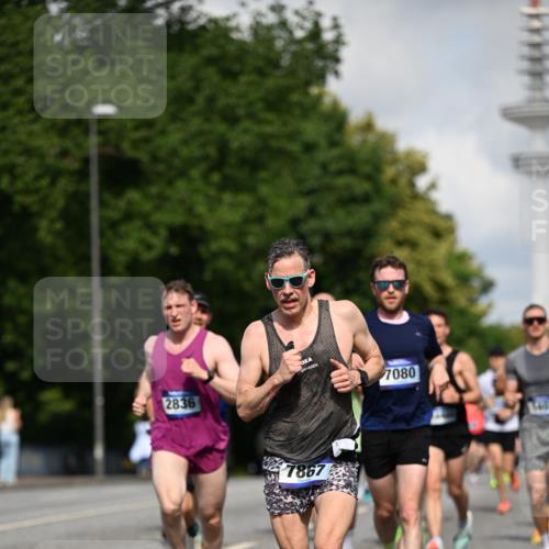 29.06.2025 - hella hamburg halbmarathon Dr. Thomas Lammeyer http://msf.ph/oto/8233279 29.06.2025 09:50:30 Kennedybrücke 1002, 1053, 1396, 1407, 1411, 1910, 1959, 2228, 2563, 2836, 2851, 3790, 3935, 4246, 4740, 5193, 6032, 6305, 6473, 7080, 7622, 7831, 7867, 7972, 9376, 9508, 10771, 11055, 11370 meine-sportfotos.de