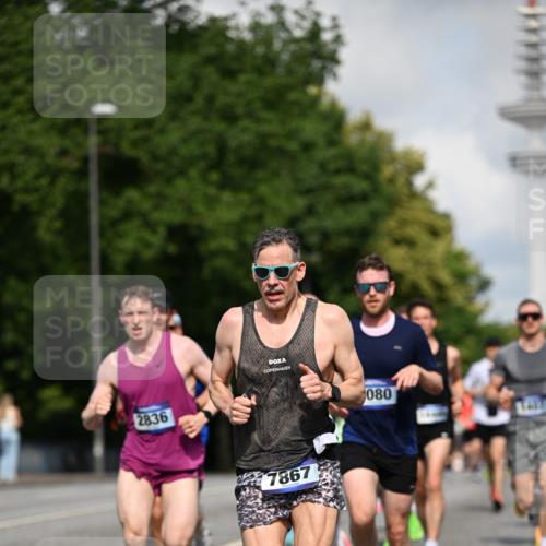29.06.2025 - hella hamburg halbmarathon Dr. Thomas Lammeyer http://msf.ph/oto/8233342 29.06.2025 09:50:30 Kennedybrücke 1002, 1053, 1396, 1407, 1411, 1910, 1959, 2228, 2563, 2836, 2851, 3790, 3935, 4246, 4740, 5193, 6032, 6305, 6473, 7080, 7622, 7831, 7867, 7972, 9376, 9508, 10771, 11055, 11370 meine-sportfotos.de