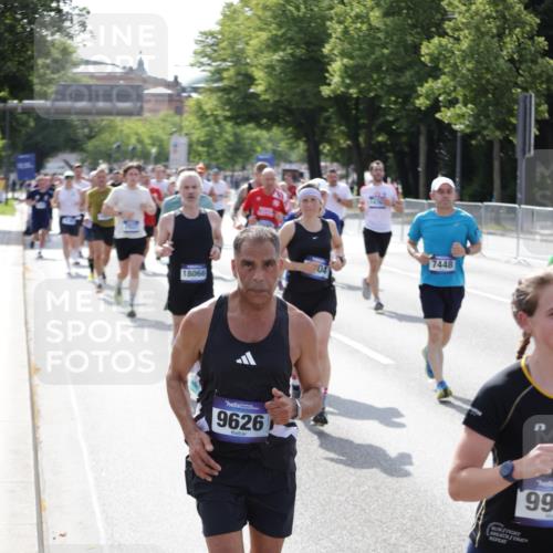 29.06.2025 - hella hamburg halbmarathon Jannik Wohlers http://msf.ph/oto/8233397 29.06.2025 09:53:11 Lombardsbrücke 2365, 2402, 2623, 2890, 2937, 3004, 3146, 3186, 3414, 4140, 4247, 4310, 5362, 5460, 5532, 5692, 6071, 6282, 6375, 6388, 6903, 7385, 7448, 7480, 9126, 9200, 9303, 9626, 9633, 9723, 9965, 11283, 12271, 13009, 13450, 13667, 14034, 14200, 14262, 14275, 14464, 14764, 15519, 15629, 16084, 16105, 16286, 16333, 16685, 16725, 16766, 17032, 17384, 17718, 17729, 17748, 17960, 18066, 18638, 18678, 18922 meine-sportfotos.de