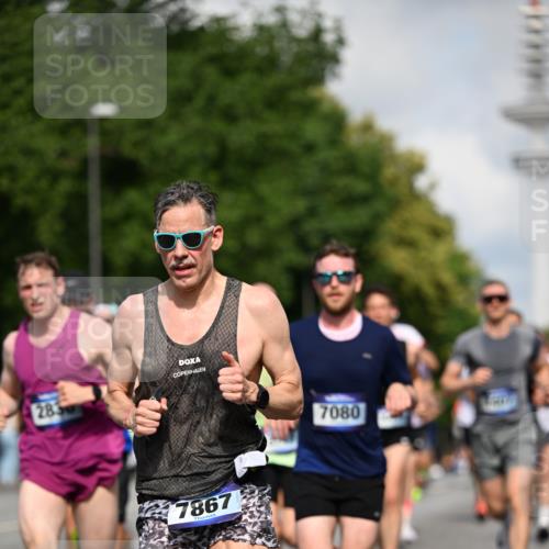 29.06.2025 - hella hamburg halbmarathon Dr. Thomas Lammeyer http://msf.ph/oto/8233455 29.06.2025 09:50:31 Kennedybrücke 1002, 1053, 1396, 1407, 1411, 1910, 1959, 2228, 2563, 2836, 2851, 3790, 3935, 4246, 4740, 5193, 6032, 6305, 6473, 6915, 7080, 7622, 7831, 7867, 7972, 9376, 9508, 10771, 11055, 11370 meine-sportfotos.de
