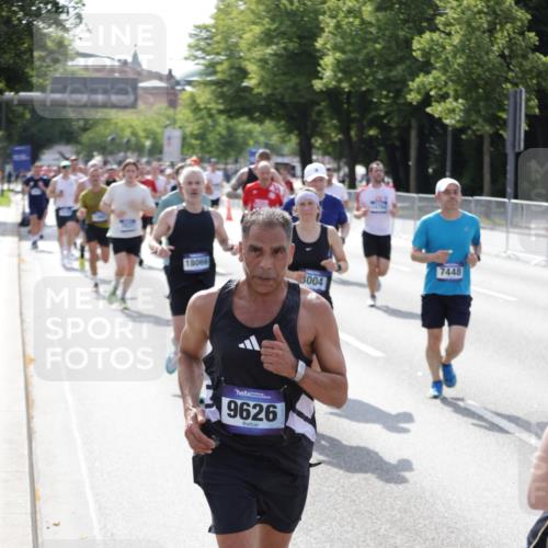 29.06.2025 - hella hamburg halbmarathon Jannik Wohlers http://msf.ph/oto/8233469 29.06.2025 09:53:12 Lombardsbrücke 2365, 2402, 2623, 2890, 2937, 3004, 3146, 3186, 3414, 4140, 4247, 4310, 5362, 5460, 5532, 5650, 5692, 6071, 6282, 6375, 6388, 6903, 7385, 7448, 7480, 9200, 9303, 9626, 9633, 9723, 9965, 11283, 12271, 13009, 13450, 13667, 14034, 14200, 14262, 14464, 14764, 15519, 15629, 16084, 16286, 16333, 16725, 16766, 17032, 17384, 17718, 17748, 17960, 18066, 18638, 18678, 18922 meine-sportfotos.de