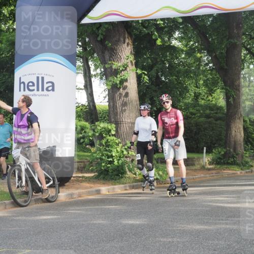 29.06.2025 - hella hamburg halbmarathon KatJ http://msf.ph/oto/8233482 29.06.2025 09:42:43 Zwischen KM18-KM19  meine-sportfotos.de