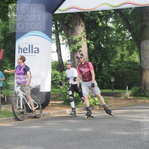 29.06.2025 - hella hamburg halbmarathon KatJ http://msf.ph/oto/8233541 29.06.2025 09:42:43 Zwischen KM18-KM19  meine-sportfotos.de