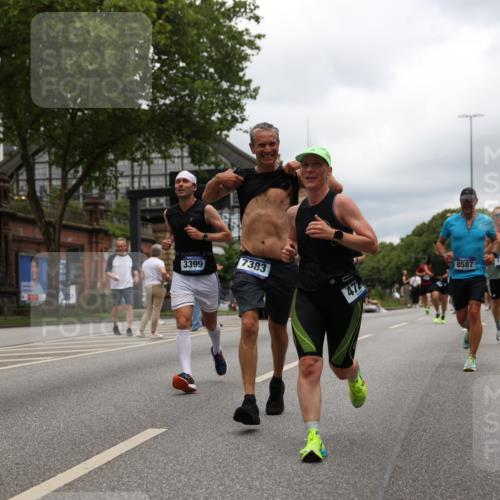 29.06.2025 - hella hamburg halbmarathon Yannick Fuchs http://msf.ph/oto/8233628 29.06.2025 10:47:00 20KM 1257, 1258, 1482, 1683, 2111, 2208, 2346, 2910, 3334, 3399, 3999, 4065, 4419, 4587, 4726, 5077, 5169, 5194, 5607, 5907, 6198, 6897, 7232, 7383, 7509, 8273, 8361, 8587, 8651, 8955, 9065, 9163, 10529, 10724, 11217, 11588, 11589, 11604, 11689, 12155, 12482, 12910, 14805, 15430, 15681, 15980, 16467, 16929, 17710, 18249, 18331, 18720, 18901, 19208, 19244 meine-sportfotos.de