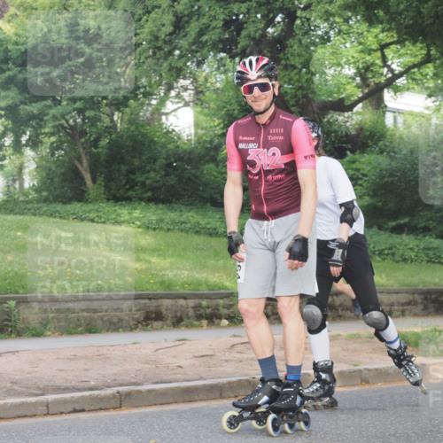 29.06.2025 - hella hamburg halbmarathon KatJ http://msf.ph/oto/8233717 29.06.2025 09:42:44 Zwischen KM18-KM19  meine-sportfotos.de