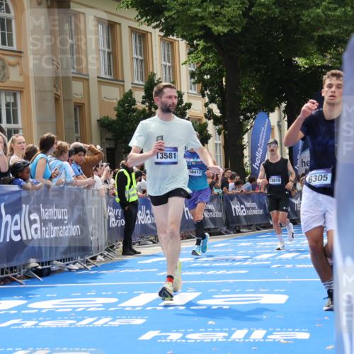 29.06.2025 - hella hamburg halbmarathon Strokosch-Dieckow http://msf.ph/oto/8233774 29.06.2025 10:34:21 Ziel 1002, 1080, 3005, 5550, 6305, 9686, 13618, 14784, 16417, 18099 meine-sportfotos.de