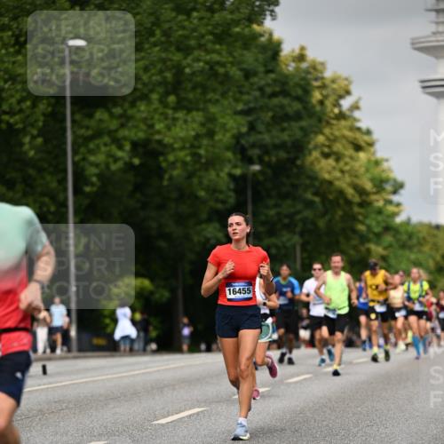 29.06.2025 - hella hamburg halbmarathon Dr. Thomas Lammeyer http://msf.ph/oto/8233786 29.06.2025 10:13:34 Kennedybrücke 5511, 7081, 7187, 7636, 9306, 9366, 9434, 9781, 10036, 10819, 10943, 11067 meine-sportfotos.de