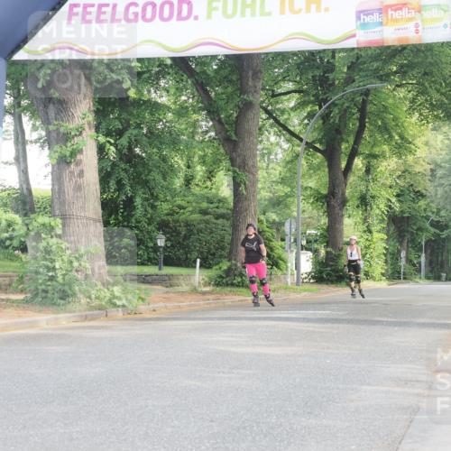 29.06.2025 - hella hamburg halbmarathon KatJ http://msf.ph/oto/8233818 29.06.2025 09:43:27 Zwischen KM18-KM19  meine-sportfotos.de