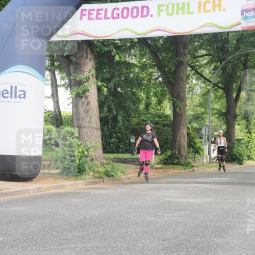 29.06.2025 - hella hamburg halbmarathon KatJ http://msf.ph/oto/8233863 29.06.2025 09:43:28 Zwischen KM18-KM19  meine-sportfotos.de