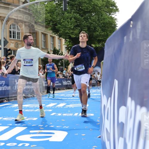 29.06.2025 - hella hamburg halbmarathon Strokosch-Dieckow http://msf.ph/oto/8233878 29.06.2025 10:34:22 Ziel 1002, 1080, 3005, 5550, 6305, 9686, 13618, 14784, 16417, 18099 meine-sportfotos.de
