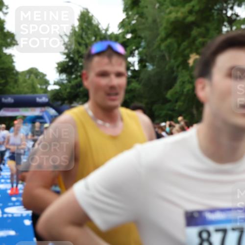 29.06.2025 - hella hamburg halbmarathon Zöllner http://msf.ph/oto/8233942 29.06.2025 10:54:34 Ziel 2474, 3794, 4868, 5259, 7129, 8798, 11009, 11797, 11799, 12321, 12607, 15146, 19067 meine-sportfotos.de