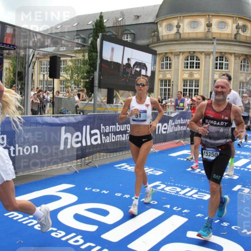 29.06.2025 - hella hamburg halbmarathon Michael Strokosch http://msf.ph/oto/8233983 29.06.2025 10:47:32 Ziel 51, 1012, 1070, 1592, 2274, 2839, 2869, 2953, 3304, 5532, 5650, 8023, 8234, 8693, 8852, 9305, 10423, 11021, 11077, 12870, 13223, 13303, 15350, 15479, 15923, 16819, 17846, 17905, 18758, 18974 meine-sportfotos.de