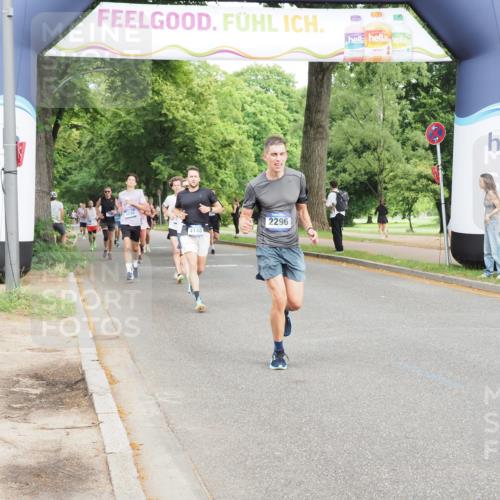29.06.2025 - hella hamburg halbmarathon MichiJ http://msf.ph/oto/8234037 29.06.2025 10:26:50 Zwischen KM18-KM19 2296, 4148, 5091, 8002, 10922, 11282, 11423, 12900, 15382, 18584 meine-sportfotos.de