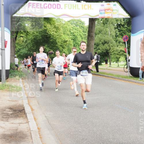 29.06.2025 - hella hamburg halbmarathon MichiJ http://msf.ph/oto/8234139 29.06.2025 10:26:52 Zwischen KM18-KM19 2262, 2296, 4148, 5248, 8002, 11423, 12900, 14274, 17722 meine-sportfotos.de