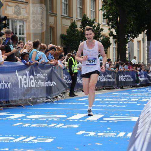 29.06.2025 - hella hamburg halbmarathon Strokosch-Dieckow http://msf.ph/oto/8234153 29.06.2025 10:34:31 Ziel 1644, 6169, 6305, 7534, 9686, 11230, 11661, 13618, 15887, 16148, 18026, 18099 meine-sportfotos.de