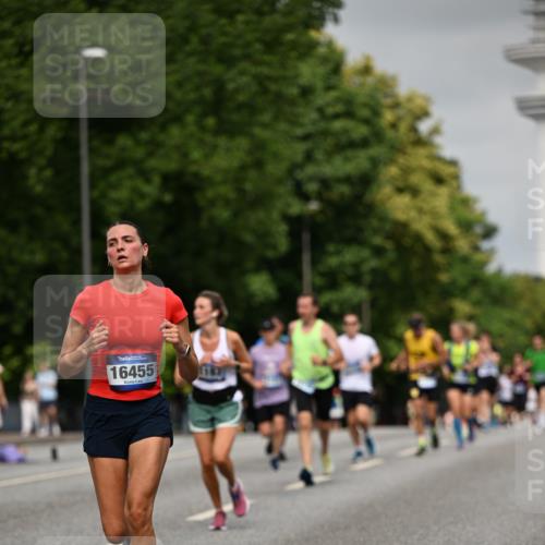 29.06.2025 - hella hamburg halbmarathon Dr. Thomas Lammeyer http://msf.ph/oto/8234283 29.06.2025 10:13:36 Kennedybrücke 3921, 5511, 7081, 7187, 7333, 7636, 9306, 9366, 9434, 9674, 9781, 10036, 10819, 10943, 11067 meine-sportfotos.de