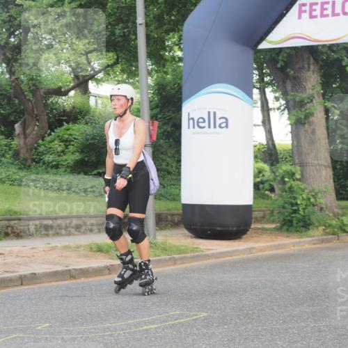 29.06.2025 - hella hamburg halbmarathon KatJ http://msf.ph/oto/8234292 29.06.2025 09:43:33 Zwischen KM18-KM19  meine-sportfotos.de