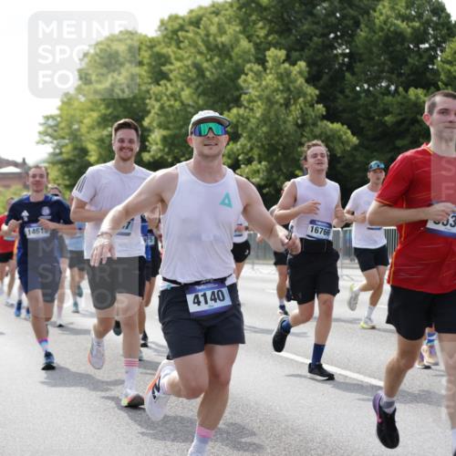 29.06.2025 - hella hamburg halbmarathon Jannik Wohlers http://msf.ph/oto/8234403 29.06.2025 09:53:19 Lombardsbrücke 2270, 2516, 2890, 2937, 3004, 3186, 3414, 4140, 4247, 4949, 5115, 5362, 5460, 5532, 5650, 6071, 6282, 6309, 6388, 6575, 6903, 7385, 7448, 7480, 8023, 9030, 9200, 9626, 9633, 9723, 9965, 10792, 11077, 12271, 13009, 13223, 13225, 13554, 13667, 14034, 14262, 14618, 14619, 14764, 15026, 15611, 15851, 16084, 16549, 16624, 16677, 16766, 17032, 17033, 17376, 17384, 17748, 17960, 18066, 18249, 18638, 18678, 18718, 18873, 18922 meine-sportfotos.de