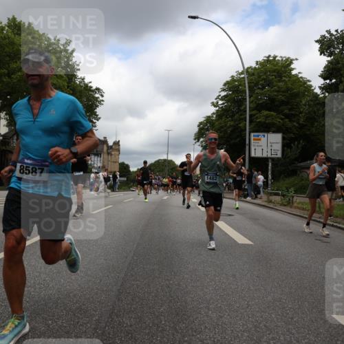 29.06.2025 - hella hamburg halbmarathon Yannick Fuchs http://msf.ph/oto/8234574 29.06.2025 10:47:02 20KM 1258, 1482, 1683, 2074, 2111, 2208, 2346, 2910, 3334, 3399, 3999, 4065, 4419, 4587, 4726, 5077, 5169, 5194, 5607, 5907, 6198, 6897, 7232, 7383, 7509, 8273, 8361, 8587, 8651, 8955, 9065, 9163, 9537, 10529, 10724, 11217, 11588, 11589, 11604, 11689, 11992, 12155, 12482, 12875, 12910, 14805, 15430, 15681, 15980, 16467, 16929, 17710, 18249, 18331, 18720, 18901, 19208, 19244 meine-sportfotos.de