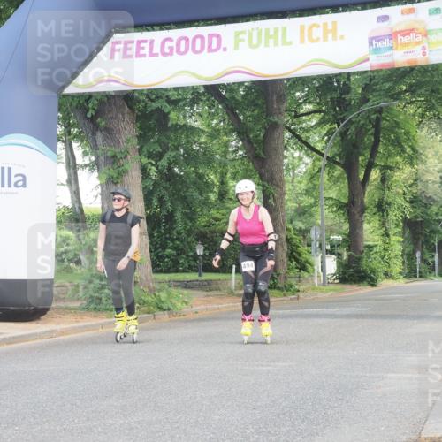 29.06.2025 - hella hamburg halbmarathon KatJ http://msf.ph/oto/8234638 29.06.2025 09:44:07 Zwischen KM18-KM19  meine-sportfotos.de