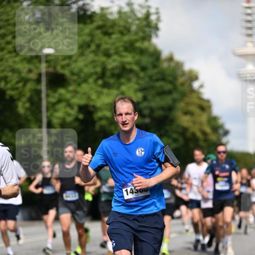 29.06.2025 - hella hamburg halbmarathon Dr. Thomas Lammeyer http://msf.ph/oto/8234958 29.06.2025 09:50:37 Kennedybrücke 1002, 1396, 1407, 1411, 1910, 1959, 2228, 2563, 2836, 2851, 3790, 3935, 4246, 4740, 6032, 6305, 6473, 6915, 7080, 7622, 7831, 7867, 7972, 8366, 9376, 9508, 10771, 11055, 11370 meine-sportfotos.de