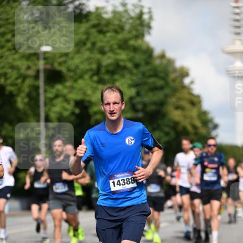 29.06.2025 - hella hamburg halbmarathon Dr. Thomas Lammeyer http://msf.ph/oto/8235003 29.06.2025 09:50:37 Kennedybrücke 1002, 1396, 1407, 1411, 1910, 1959, 2228, 2563, 2836, 2851, 3790, 3935, 4246, 4740, 6032, 6305, 6473, 6915, 7080, 7622, 7831, 7867, 7972, 8366, 9376, 9508, 10771, 11055, 11370 meine-sportfotos.de