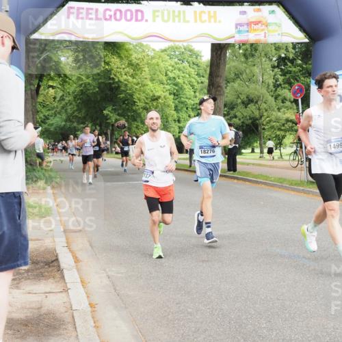 29.06.2025 - hella hamburg halbmarathon MichiJ http://msf.ph/oto/8235008 29.06.2025 10:26:58 Zwischen KM18-KM19 1042, 2262, 2296, 4148, 5248, 6684, 7229, 11952, 12137, 14274, 14992, 15888, 17722, 18276, 18529 meine-sportfotos.de