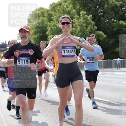 29.06.2025 - hella hamburg halbmarathon Jannik Wohlers http://msf.ph/oto/8235013 29.06.2025 09:53:22 Lombardsbrücke 2270, 2516, 2823, 2890, 2937, 3004, 3186, 3414, 4140, 4247, 4949, 5115, 5362, 5532, 5650, 6309, 6388, 6575, 6903, 7167, 7385, 7448, 7480, 8023, 8269, 9030, 9043, 9626, 9633, 9723, 9965, 10792, 11077, 11936, 12271, 13223, 13225, 13554, 13667, 14262, 14618, 14619, 14764, 15026, 15611, 15851, 16084, 16136, 16466, 16475, 16549, 16624, 16625, 16677, 16766, 17032, 17033, 17376, 17384, 18066, 18249, 18638, 18678, 18718, 18790, 18873, 18922 meine-sportfotos.de