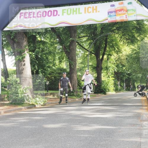 29.06.2025 - hella hamburg halbmarathon KatJ http://msf.ph/oto/8235074 29.06.2025 09:46:55 Zwischen KM18-KM19  meine-sportfotos.de