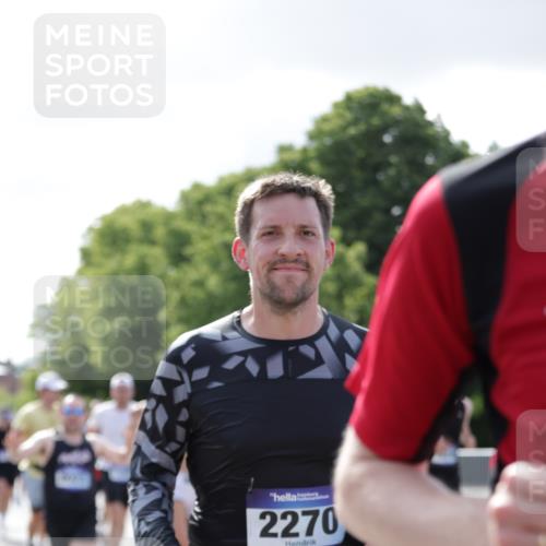 29.06.2025 - hella hamburg halbmarathon Jannik Wohlers http://msf.ph/oto/8235149 29.06.2025 09:53:25 Lombardsbrücke 1098, 2270, 2516, 2823, 2890, 2937, 3004, 4140, 4247, 4949, 5115, 5362, 5532, 5650, 6309, 6388, 6575, 7167, 7385, 7448, 7480, 7734, 8023, 8269, 9030, 9043, 9633, 9723, 10792, 11077, 11936, 12271, 13223, 13225, 13554, 13667, 14262, 14415, 14618, 14619, 14730, 14764, 15026, 15611, 15851, 16084, 16136, 16466, 16475, 16549, 16624, 16625, 16677, 16766, 17032, 17033, 17376, 17997, 18066, 18249, 18718, 18790, 18873, 18922 meine-sportfotos.de