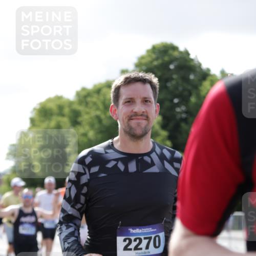 29.06.2025 - hella hamburg halbmarathon Jannik Wohlers http://msf.ph/oto/8235172 29.06.2025 09:53:25 Lombardsbrücke 1098, 2270, 2516, 2823, 2890, 2937, 3004, 4140, 4247, 4949, 5115, 5362, 5532, 5650, 6309, 6388, 6575, 7167, 7385, 7448, 7480, 7734, 8023, 8269, 9030, 9043, 9633, 9723, 10792, 11077, 11936, 12271, 13223, 13225, 13554, 13667, 14262, 14415, 14618, 14619, 14730, 14764, 15026, 15611, 15851, 16084, 16136, 16466, 16475, 16549, 16624, 16625, 16677, 16766, 17032, 17033, 17376, 17997, 18066, 18249, 18718, 18790, 18873, 18922 meine-sportfotos.de