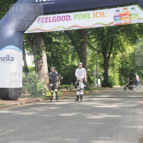29.06.2025 - hella hamburg halbmarathon KatJ http://msf.ph/oto/8235187 29.06.2025 09:46:57 Zwischen KM18-KM19  meine-sportfotos.de