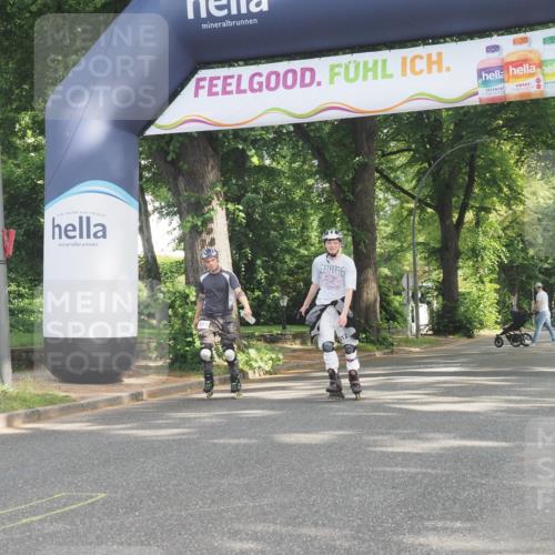 29.06.2025 - hella hamburg halbmarathon KatJ http://msf.ph/oto/8235252 29.06.2025 09:46:57 Zwischen KM18-KM19  meine-sportfotos.de