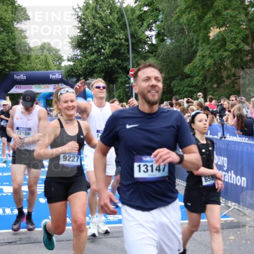 29.06.2025 - hella hamburg halbmarathon Zöllner http://msf.ph/oto/8235310 29.06.2025 10:54:53 Ziel 1506, 2029, 4231, 6587, 9227, 10044, 12186, 14660, 16623, 16868, 17261 meine-sportfotos.de