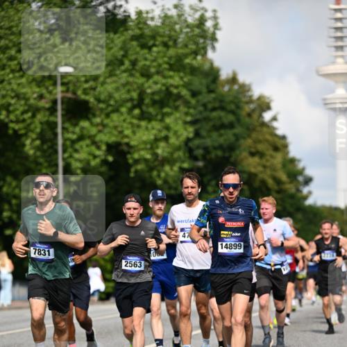 29.06.2025 - hella hamburg halbmarathon Dr. Thomas Lammeyer http://msf.ph/oto/8235393 29.06.2025 09:50:39 Kennedybrücke 1002, 1396, 1407, 1411, 1910, 1959, 2121, 2228, 2563, 2774, 2836, 2851, 3790, 3935, 4246, 4740, 6032, 6305, 6473, 6915, 7080, 7622, 7831, 7867, 7972, 8366, 9171, 9376, 9508, 10771, 11055, 11370 meine-sportfotos.de