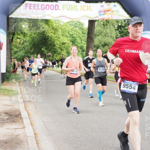 29.06.2025 - hella hamburg halbmarathon MichiJ http://msf.ph/oto/8235436 29.06.2025 10:49:57 Zwischen KM18-KM19 1254, 1334, 1464, 1573, 1881, 2683, 3001, 3921, 4538, 5384, 9439, 9554, 9718, 10705, 12004, 13503, 14135, 15252, 16808, 17757, 18999 meine-sportfotos.de