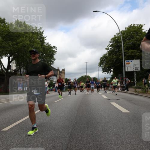 29.06.2025 - hella hamburg halbmarathon Yannick Fuchs http://msf.ph/oto/8235571 29.06.2025 10:47:06 20KM 1258, 1482, 1499, 1683, 1783, 2074, 2099, 2208, 2346, 2910, 3059, 3334, 3399, 3999, 4065, 4419, 4587, 4635, 4726, 5077, 5607, 5907, 6198, 6628, 6897, 7232, 7383, 7509, 8273, 8361, 8587, 8651, 9065, 9163, 9537, 10724, 11217, 11588, 11589, 11604, 11689, 11992, 12155, 12482, 12875, 12910, 14323, 14805, 15179, 15430, 15681, 15980, 16467, 16986, 17710, 18249, 18720, 18901, 19208, 19244 meine-sportfotos.de