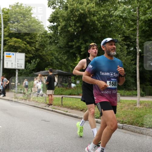 29.06.2025 - hella hamburg halbmarathon Yannick Fuchs http://msf.ph/oto/8235584 29.06.2025 10:47:06 20KM 1258, 1482, 1499, 1683, 1783, 2074, 2099, 2208, 2346, 2910, 3059, 3334, 3399, 3999, 4065, 4419, 4587, 4635, 4726, 5077, 5607, 5907, 6198, 6628, 6897, 7232, 7383, 7509, 8273, 8361, 8587, 8651, 9065, 9163, 9537, 10724, 11217, 11588, 11589, 11604, 11689, 11992, 12155, 12482, 12875, 12910, 14323, 14805, 15179, 15430, 15681, 15980, 16467, 16986, 17710, 18249, 18720, 18901, 19208, 19244 meine-sportfotos.de