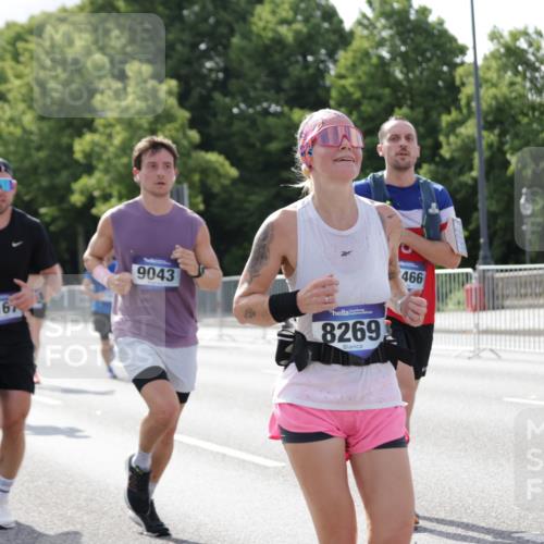 29.06.2025 - hella hamburg halbmarathon Jannik Wohlers http://msf.ph/oto/8235665 29.06.2025 09:53:29 Lombardsbrücke 1098, 2270, 2516, 2823, 2890, 2937, 4140, 4235, 4247, 4949, 5115, 5362, 5528, 5532, 5650, 6309, 6388, 6575, 7167, 7385, 7480, 7734, 8023, 8269, 9030, 9043, 9105, 9619, 9633, 10792, 11077, 11936, 13223, 13225, 13554, 13667, 14415, 14618, 14619, 14730, 14764, 15026, 15611, 15851, 16081, 16136, 16466, 16475, 16549, 16624, 16625, 16677, 16766, 17032, 17033, 17363, 17376, 17864, 17997, 18249, 18718, 18790, 18873, 19112 meine-sportfotos.de