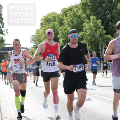 29.06.2025 - hella hamburg halbmarathon Jannik Wohlers http://msf.ph/oto/8235698 29.06.2025 09:53:29 Lombardsbrücke 1098, 2270, 2516, 2823, 2890, 2937, 4140, 4235, 4247, 4949, 5115, 5362, 5528, 5532, 5650, 6309, 6388, 6575, 7167, 7385, 7480, 7734, 8023, 8269, 9030, 9043, 9105, 9619, 9633, 10792, 11077, 11936, 13223, 13225, 13554, 13667, 14415, 14618, 14619, 14730, 14764, 15026, 15611, 15851, 16081, 16136, 16466, 16475, 16549, 16624, 16625, 16677, 16766, 17032, 17033, 17363, 17376, 17864, 17997, 18249, 18718, 18790, 18873, 19112 meine-sportfotos.de