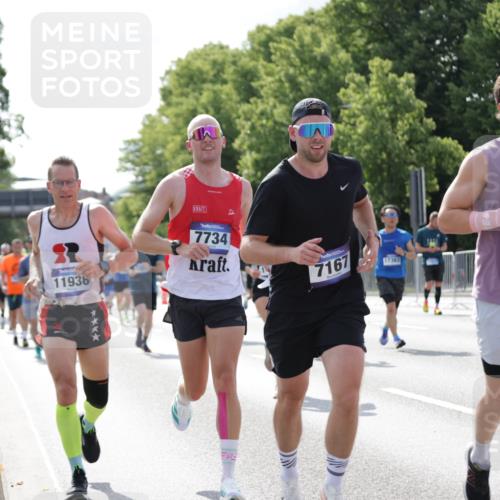 29.06.2025 - hella hamburg halbmarathon Jannik Wohlers http://msf.ph/oto/8235709 29.06.2025 09:53:29 Lombardsbrücke 1098, 2270, 2516, 2823, 2890, 2937, 4140, 4235, 4247, 4949, 5115, 5362, 5528, 5532, 5650, 6309, 6388, 6575, 7167, 7385, 7480, 7734, 8023, 8269, 9030, 9043, 9105, 9619, 9633, 10792, 11077, 11936, 13223, 13225, 13554, 13667, 14415, 14618, 14619, 14730, 14764, 15026, 15611, 15851, 16081, 16136, 16466, 16475, 16549, 16624, 16625, 16677, 16766, 17032, 17033, 17363, 17376, 17864, 17997, 18249, 18718, 18790, 18873, 19112 meine-sportfotos.de