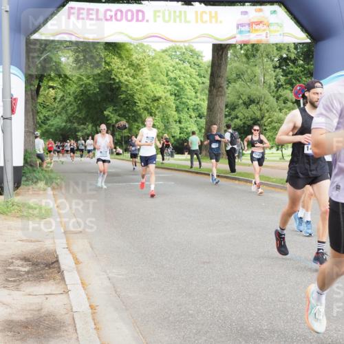 29.06.2025 - hella hamburg halbmarathon MichiJ http://msf.ph/oto/8235746 29.06.2025 10:27:03 Zwischen KM18-KM19 1710, 6684, 12137, 14688, 14992, 17726, 18276, 18529 meine-sportfotos.de