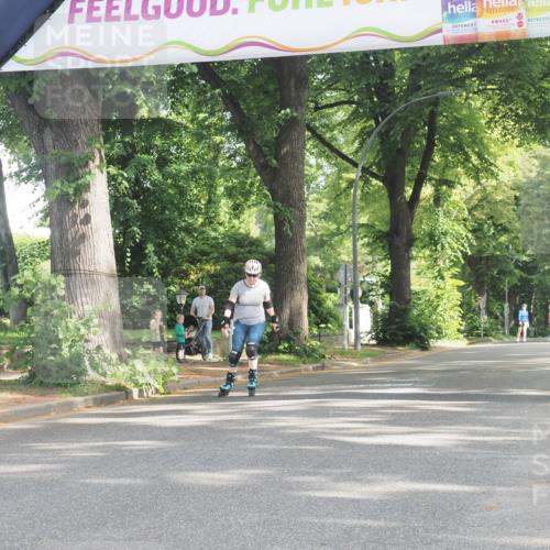 29.06.2025 - hella hamburg halbmarathon KatJ http://msf.ph/oto/8235749 29.06.2025 09:47:13 Zwischen KM18-KM19  meine-sportfotos.de